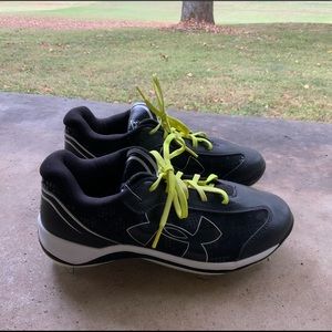Under Armor Women’s Metal Cleats sz 8